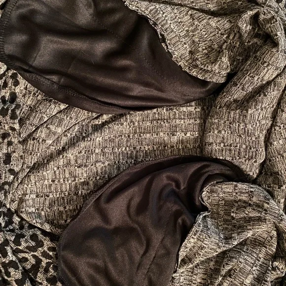 Ladies animal print midi dress in black & gray - Picture 4 of 12